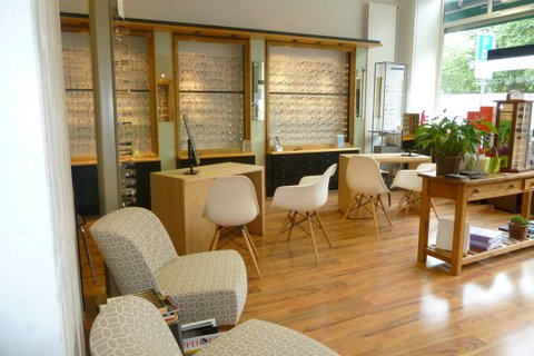 Vue des Bains Opticiens Genève